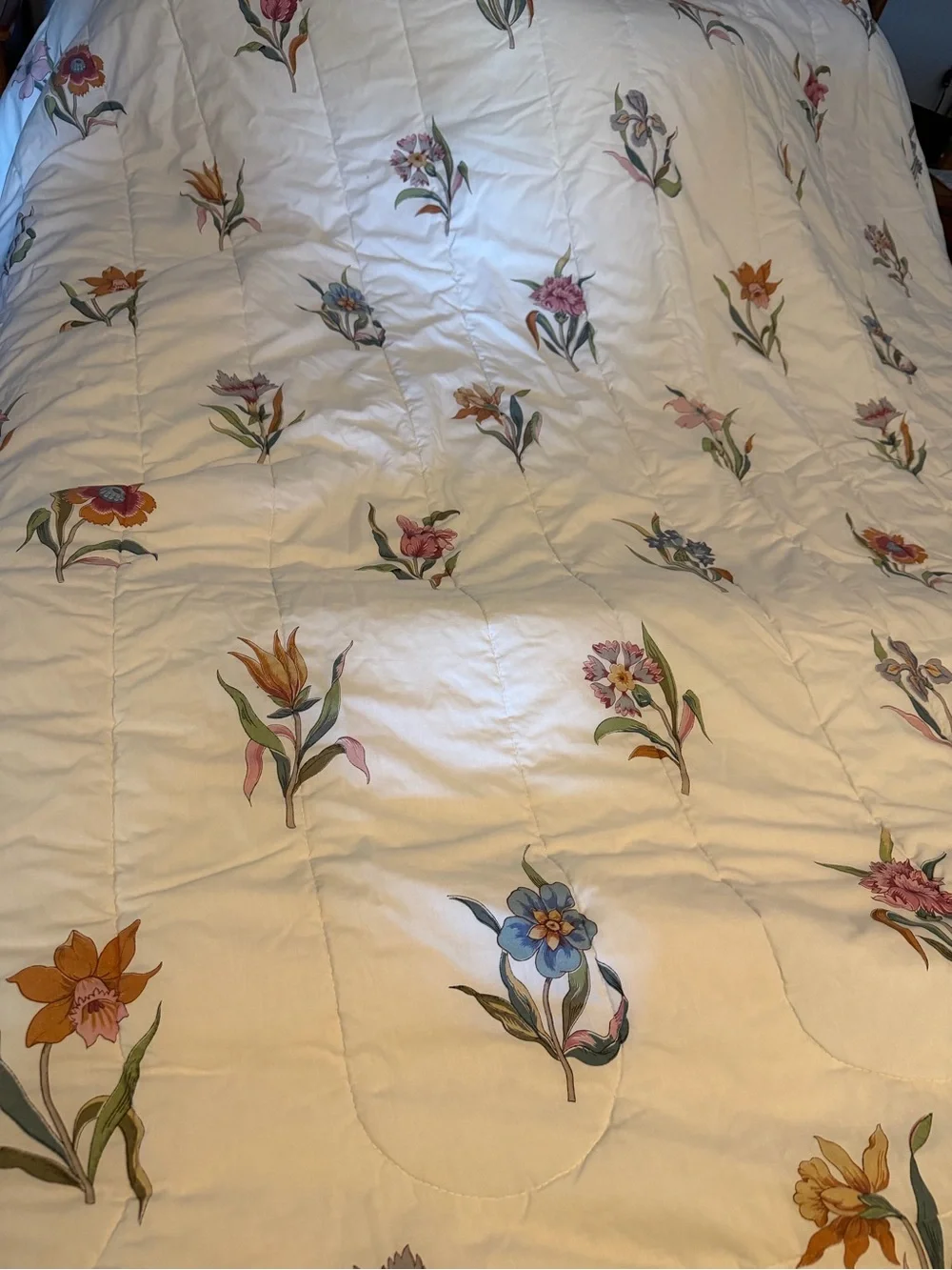 Matex 90’s Vintage floral White Bedspread w/ pillowcases